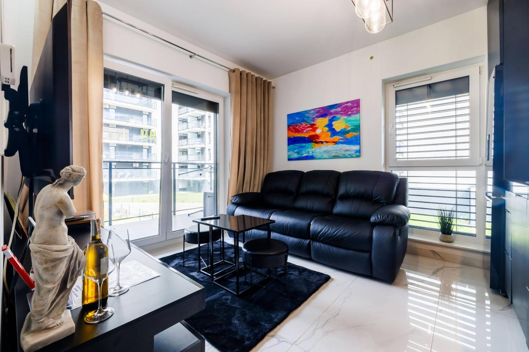 Luxury Apartment With Spa Bath- City Centre, Free Parking Жешов Екстериор снимка